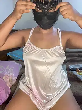 Ariana  Marie online show from April 5, 2026, 6:38 pm