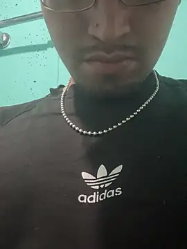 Snapshot of alexmengrande chatting on April 5, 2026, 1:36 am alexmengrande online show from April 5, 2026, 1:36 am