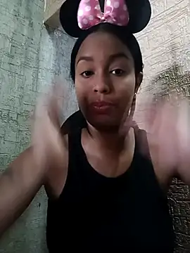 Fernanda30 online show from November 8, 2025, 1:55 pm