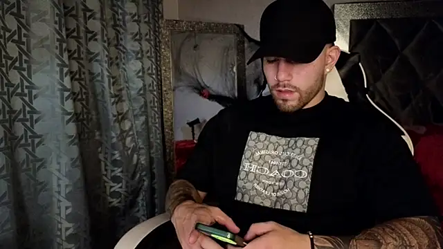 Ades Lowe online show from October 12, 2025, 3:49 am