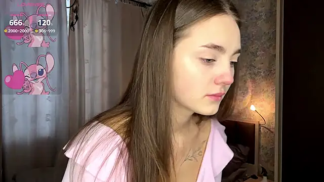 LoraDavi online show from March 3, 2026, 6:08 am