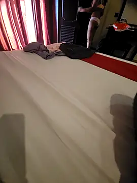 Snapshot of slfemale chatting on September 11, 2025, 9:42 am slfemale online show from September 11, 2025, 9:42 am