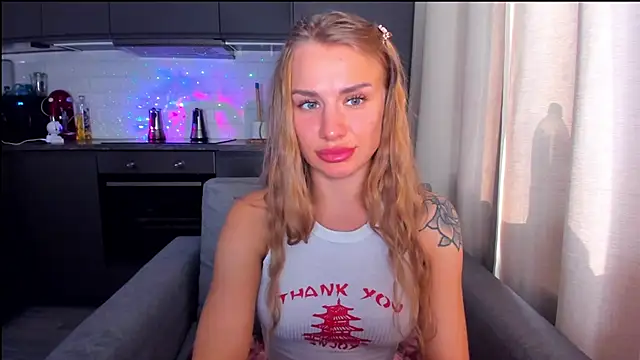 MashaFromRussia   online show from September 14, 2025, 7:51 am