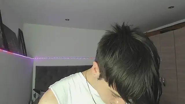 stevve 14 online show from June 8, 2026, 2:01 am