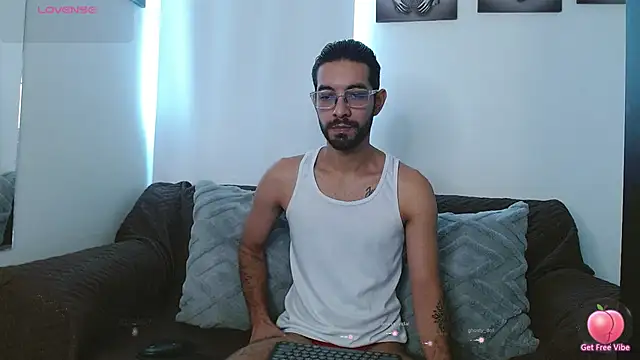 ReyPablo1 online show from November 5, 2025, 9:26 pm