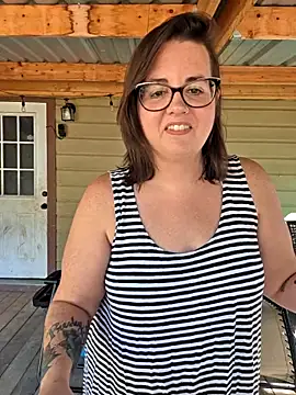 Snapshot of valeriejane chatting on October 17, 2025, 8:00 pm valeriejane online show from October 17, 2025, 8:00 pm