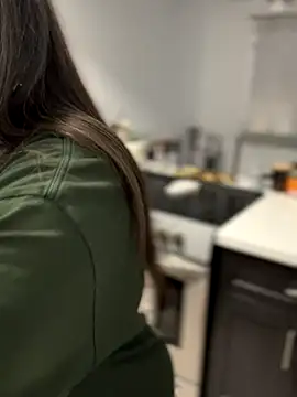 Alix Valentine online show from November 6, 2025, 4:19 pm