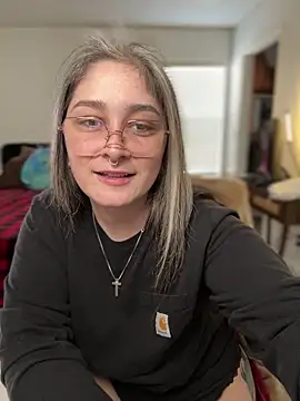 Snapshot of Alix_Valentine chatting on February 5, 2026, 5:28 pm Alix Valentine online show from February 5, 2026, 5:28 pm