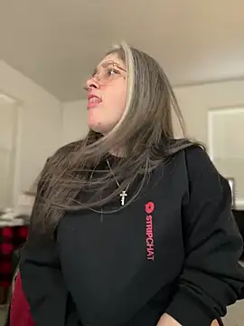 Snapshot of Alix_Valentine chatting on February 13, 2026, 6:15 pm Alix Valentine online show from February 13, 2026, 6:15 pm