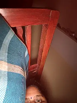 Villageanuty online show from November 22, 2025, 5:45 pm