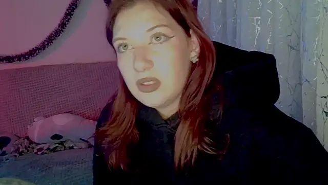 Snapshot of Lily_Ember chatting on January 16, 2026, 8:13 pm Lily Ember online show from January 16, 2026, 8:13 pm