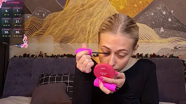 ChristyMarshall online show from September 10, 2025, 5:35 pm