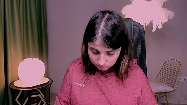 MartaEdams online show from December 2, 2025, 6:19 am