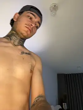 samm4044 online show from April 26, 2026, 8:28 pm