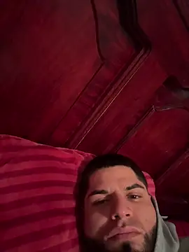 Snapshot of crazybarber69 chatting on December 5, 2025, 2:36 pm crazybarber69 online show from December 5, 2025, 2:36 pm