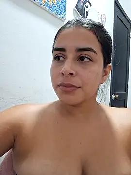 channell0 online show from December 18, 2025, 5:46 am