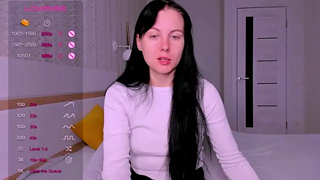 Elle Pearl  online show from October 17, 2025, 6:27 am