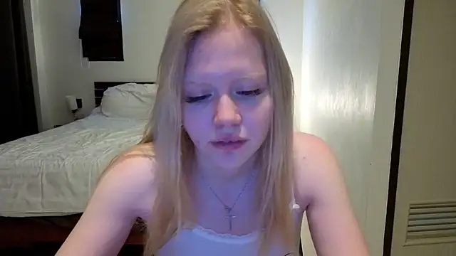 Snapshot of Wendy_228 chatting on June 19, 2026, 2:16 am Wendy 228 online show from June 19, 2026, 2:16 am