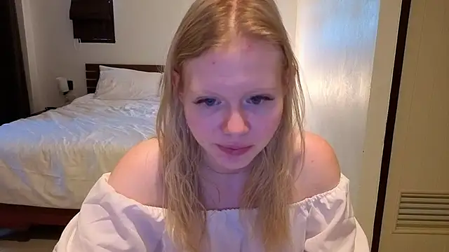 Snapshot of Wendy_228 chatting on June 20, 2026, 3:20 am Wendy 228 online show from June 20, 2026, 3:20 am