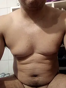 juanpa8453 online show from April 16, 2026, 3:35 pm