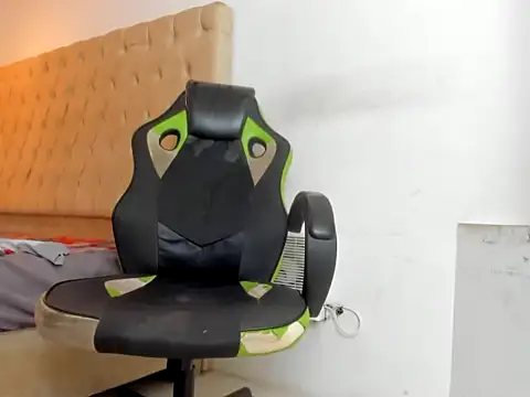 Darkknightx01 online show from December 22, 2025, 8:00 am