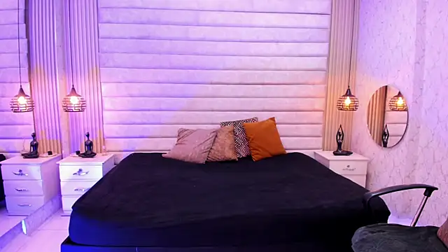 VictoriaaBlair online show from May 28, 2026, 7:22 pm