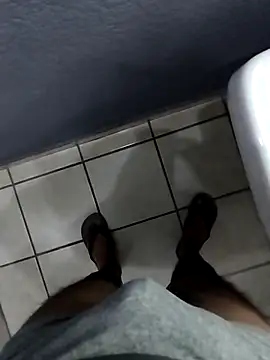 Leofj007 online show from November 8, 2025, 6:02 am