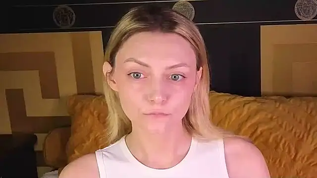 CindyFors online show from November 2, 2025, 9:17 pm