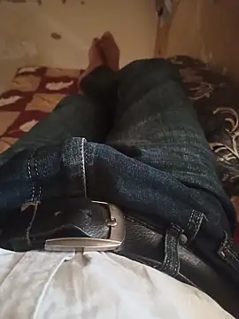 Snapshot of silvaa89 chatting on December 3, 2025, 9:29 am silvaa89 online show from December 3, 2025, 9:29 am