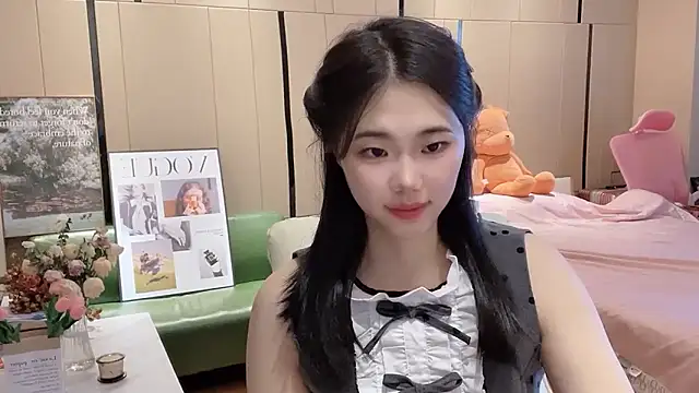 suki-1 online show from October 9, 2025, 7:50 am