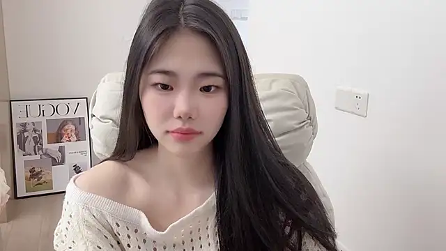 Snapshot of suki-1 chatting on February 17, 2026, 9:06 am suki-1 online show from February 17, 2026, 9:06 am