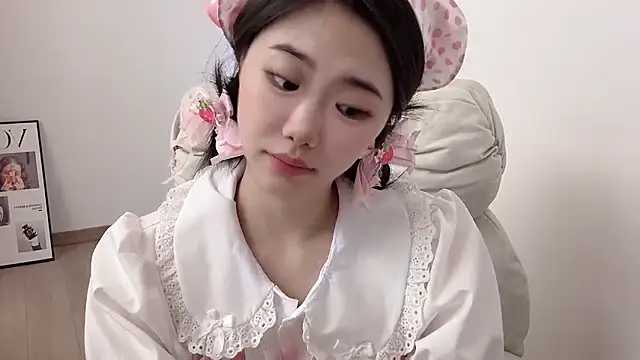 Snapshot of suki-1 chatting on March 20, 2026, 10:31 am suki-1 online show from March 20, 2026, 10:31 am