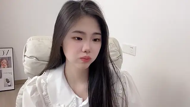 Snapshot of suki-1 chatting on March 26, 2026, 9:37 am suki-1 online show from March 26, 2026, 9:37 am