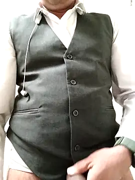 PROMYLOVE online show from April 17, 2026, 2:47 am