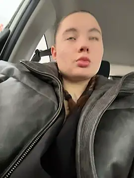 StephanieMur online show from November 26, 2025, 4:02 am