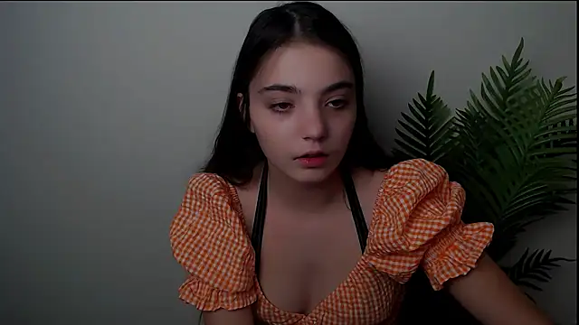 Snapshot of Sun_Shine__ chatting on September 11, 2025, 11:27 pm Sun Shine   online show from September 11, 2025, 11:27 pm