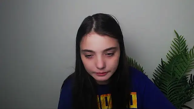 Snapshot of Sun_Shine__ chatting on September 18, 2025, 8:55 pm Sun Shine   online show from September 18, 2025, 8:55 pm