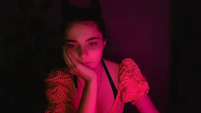 Sun Shine   online show from November 15, 2025, 4:32 am