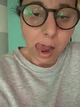 LupeLok online show from October 6, 2025, 6:16 pm