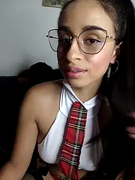 issis22 online show from October 12, 2025, 2:54 am