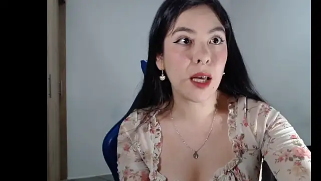 Snapshot of EloiseJun chatting on March 16, 2026, 5:55 am EloiseJun online show from March 16, 2026, 5:55 am