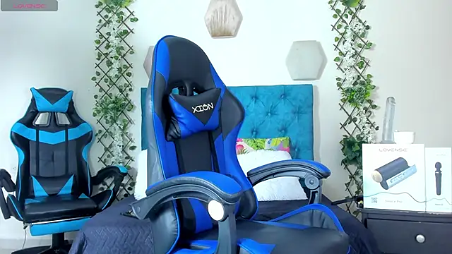 Snapshot of _taylor_black chatting on October 31, 2025, 3:13 pm taylor black online show from October 31, 2025, 3:13 pm