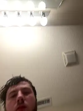 Snapshot of blueeyedman8 chatting on December 5, 2025, 6:37 pm blueeyedman8 online show from December 5, 2025, 6:37 pm