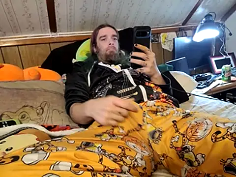 thejuicybacon online show from November 5, 2025, 10:37 am