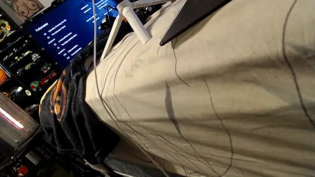 thejuicybacon online show from November 28, 2025, 11:57 am