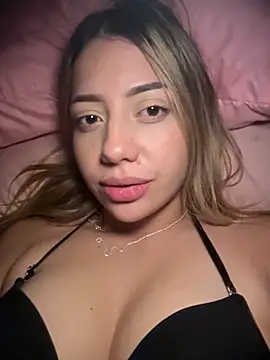 MissCat  online show from December 21, 2025, 3:02 am