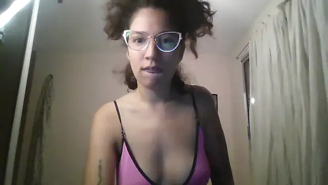 loliporomero online show from February 5, 2026, 2:27 am