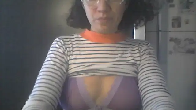 loliporomero online show from May 11, 2026, 5:54 pm