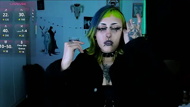 kattusauruss online show from April 23, 2026, 3:52 am