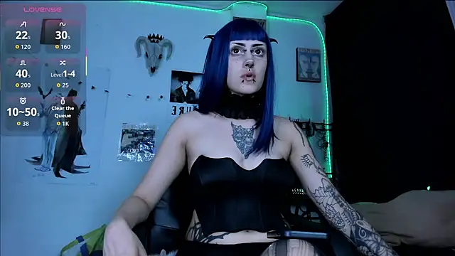 kattusauruss online show from April 26, 2026, 2:42 am